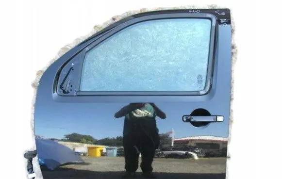 Nissan Pathfinder R51 Front door