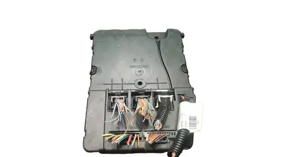 Renault Scenic II - Grand scenic II Comfort/convenience module 8200606825