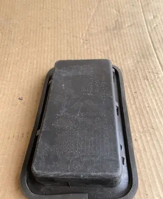 Lexus RX 450H Quarter panel pressure vent 6299748010