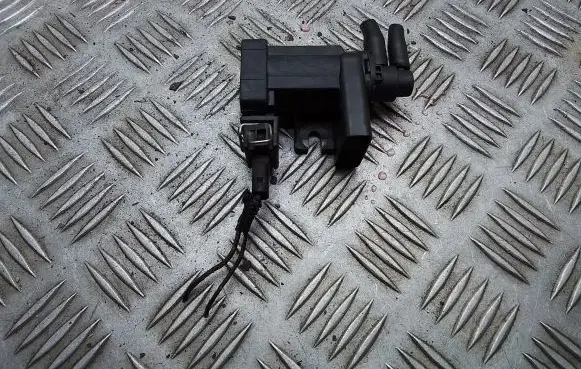 Chevrolet Captiva Turbo solenoid valve 96440385