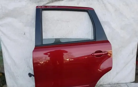 Nissan Note (E11) Rear door
