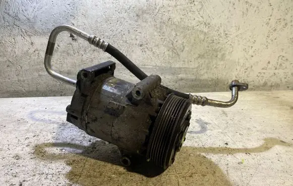 Renault Megane II Air conditioning (A/C) compressor (pump) 8200053264 01139027 02243155155A