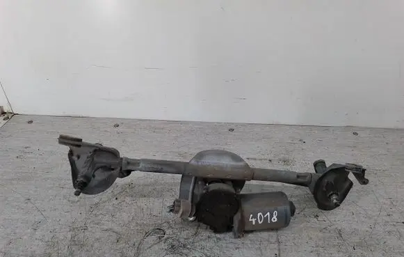 Toyota Yaris Front wiper linkage 851100D020