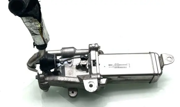 Nissan Navara D23 EGR valve cooler 147355889R MM11888