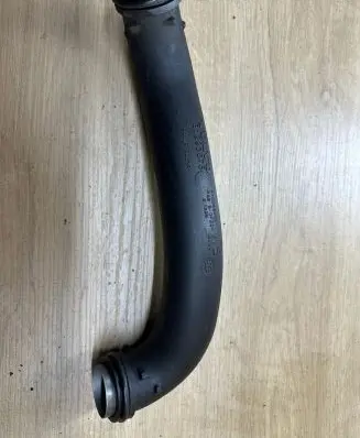 Volvo V60 Intercooler hose/pipe 31293676