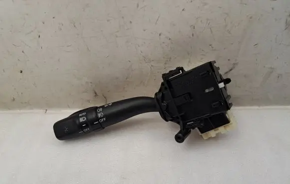 Toyota Avensis T250 Indicator stalk 8414005140