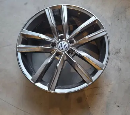 R19 alloy rim