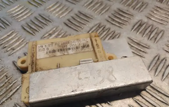 BMW 7 E38 Alarm control unit/module 8376992