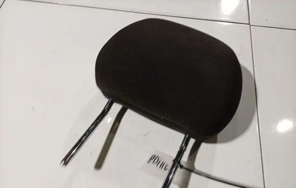Opel Zafira A Front seat headrest 