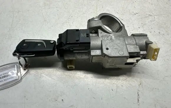 Toyota Yaris XP210 Ignition lock 450200214