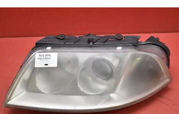Volkswagen PASSAT B5.5 Headlight/headlamp 3B0941015AN
