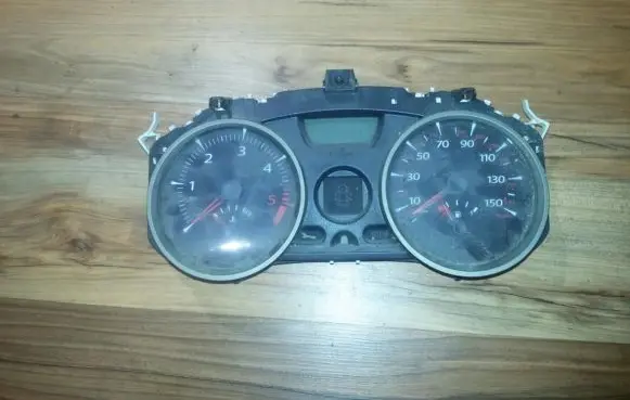 Renault Megane II Speedometer (instrument cluster) 8200408789f 4bdk003940