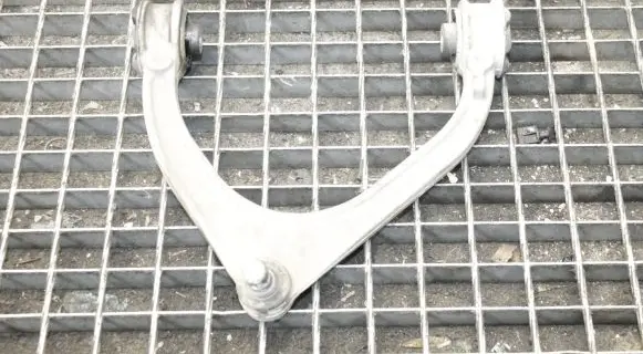 Jaguar F-Pace Front lower control arm/wishbone