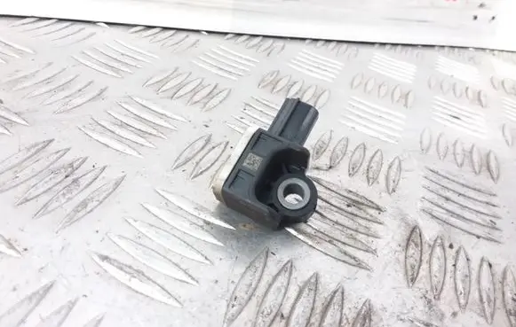 Volvo V60 Airbag deployment crash/impact sensor 31334336