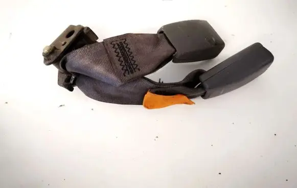 Mazda 323 F Rear seatbelt buckle tkab0eh668 tk-ab0-eh668