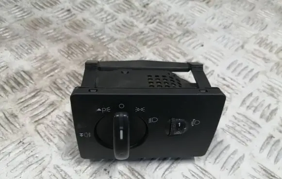 Ford Focus Light switch 7M5T13A024LA 04069715