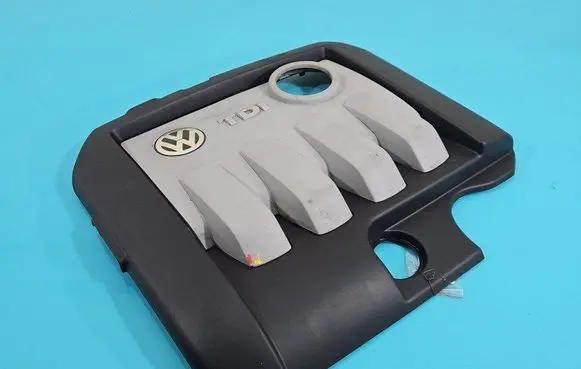 Engine cover (trim)