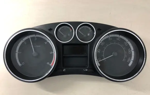 Peugeot 308 Speedometer (instrument cluster) 9665107880