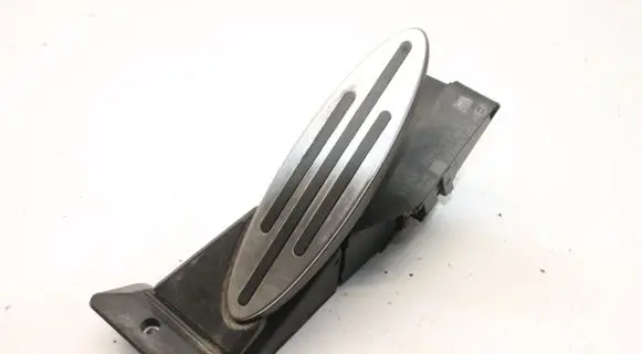 Mini One - Cooper Coupe R56 Accelerator throttle pedal 678659201
