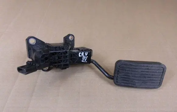 Honda CR-V Accelerator throttle pedal 2700000380