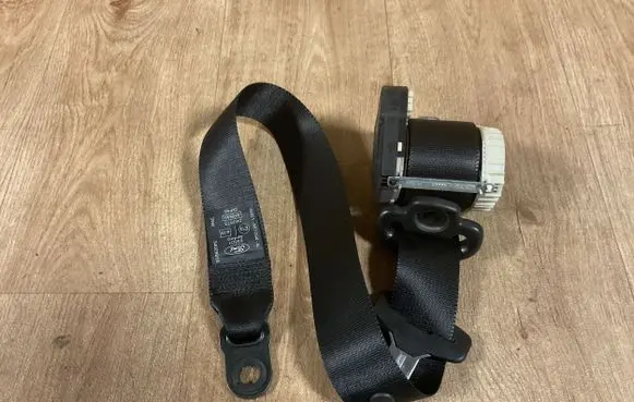 Ford Focus Front seatbelt 4M51A61294AE 34029818 4M51A61294AL