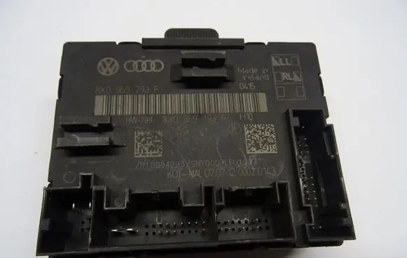 Audi A1 Door control unit/module 8X0959793F