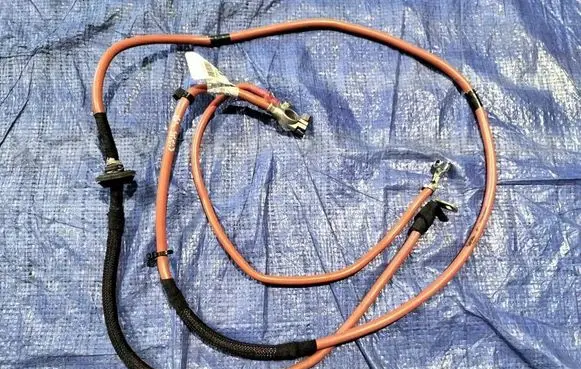 Mercedes-Benz ML W164 Positive cable (battery) A1645402830