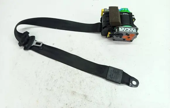 Audi A5 8T 8F Front seatbelt 8T0857705 290609