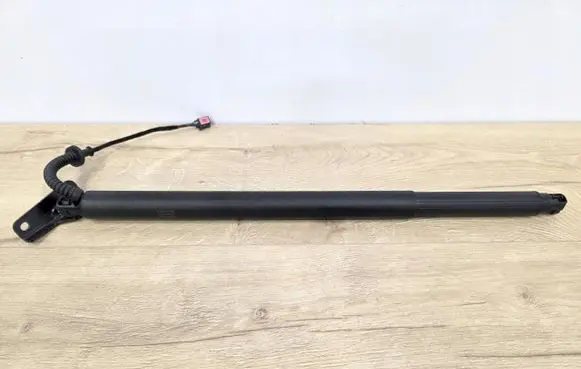KIA Sorento IV Tailgate strut 81831-P2100