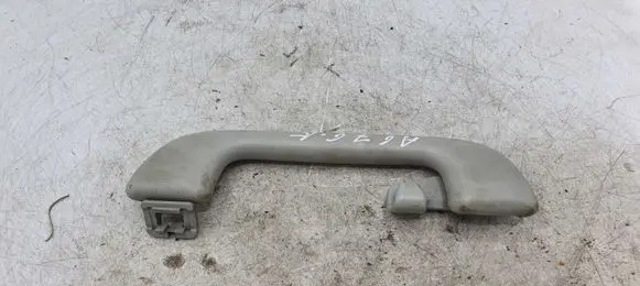 Toyota Avensis T270 Rear interior roof grab handle 087645