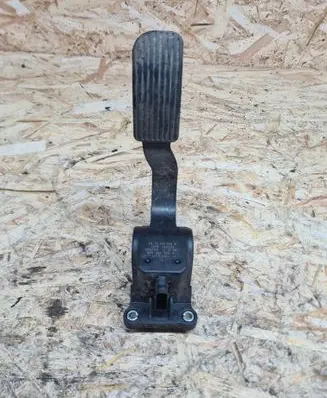 Mercedes-Benz Vito Viano W639 Accelerator throttle pedal 0280755025 ZGS007Q011 A9063000304