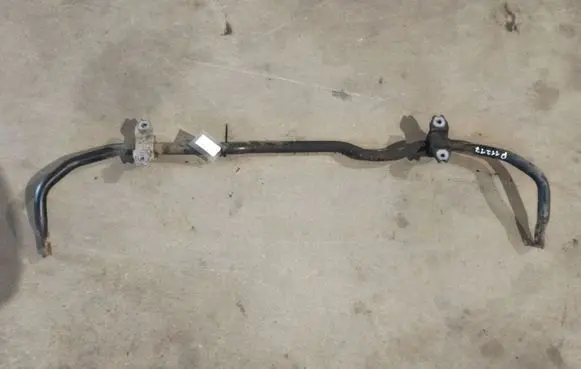Volkswagen PASSAT B6 Front anti-roll bar/sway bar 