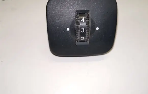 Mercedes-Benz S W220 Seat heating switch 2208000878