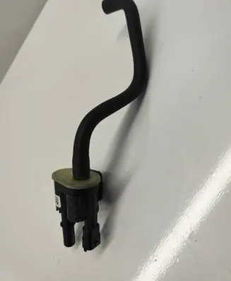 Dodge Durango Breather valve 04627694AB 1482A5469J