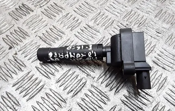 Mercedes-Benz SLK AMG R170 High voltage ignition coil a0001502580
