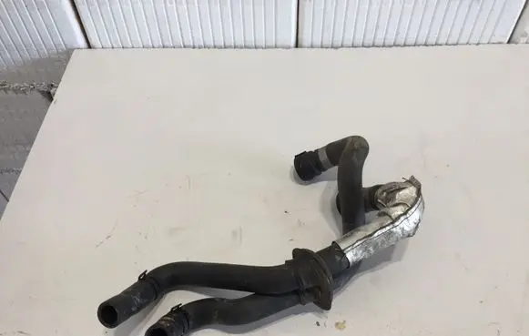 Audi A4 S4 B7 8E 8H Engine coolant pipe/hose 8E1819350M