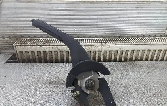 Handbrake/parking brake lever assembly