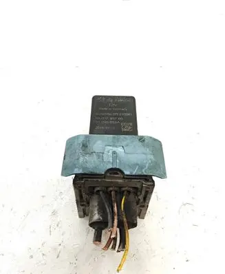 Peugeot 5008 Glow plug pre-heat relay 9803299780 20160112 51299058A
