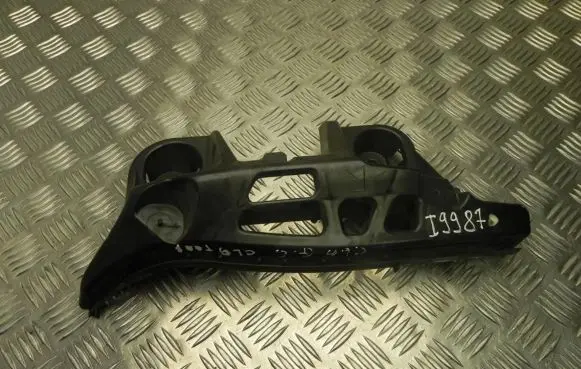 Mercedes-Benz CLA C117 X117 W117 Front bumper mounting bracket A1178850865 I9987