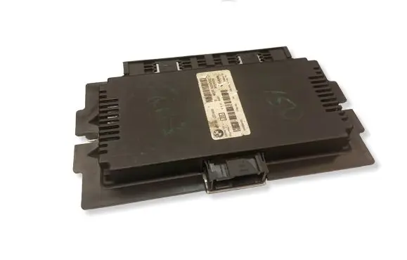 BMW 3 E90 E91 Light module LCM 9204532 5323398S5