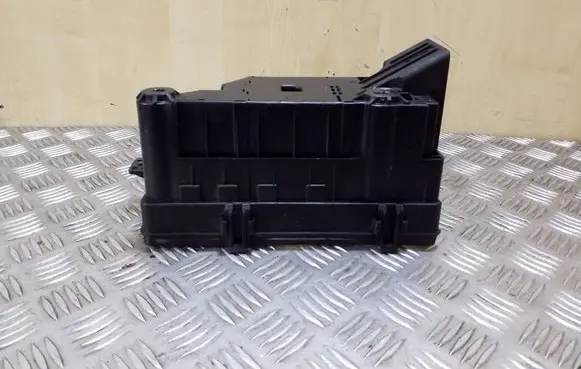 Opel Antara Fuse box cover