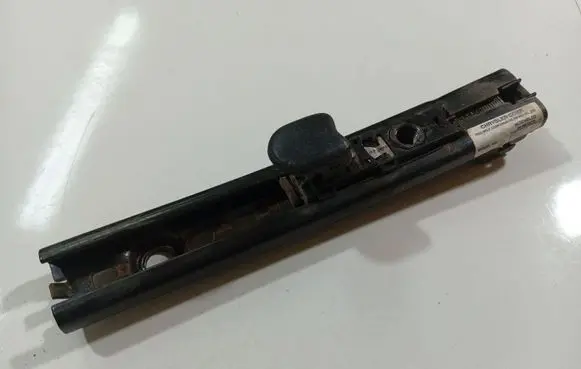 Chrysler Voyager Seat belt adjustment rail AT76943