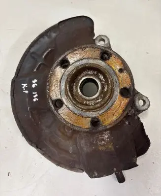 Volvo S60 Front wheel hub 9461944