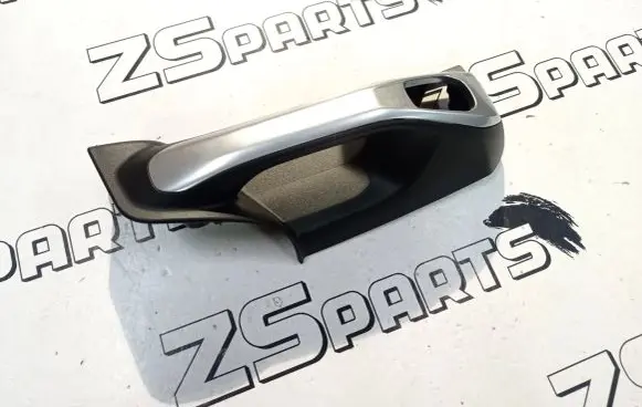 Ford Grand C-MAX Rear door handle trim AM51U226A00AC