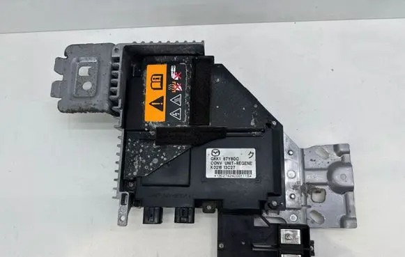 Mazda 6 Voltage converter/converter module GKK167Y60C