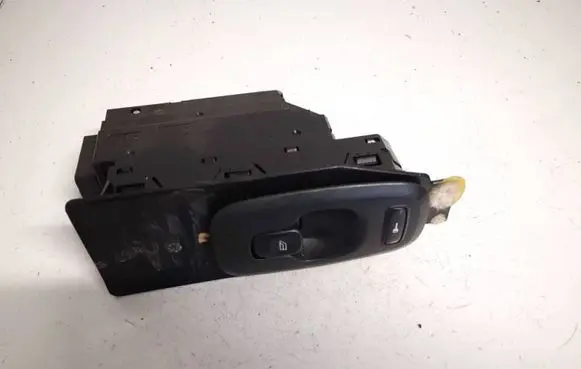 Volvo V70 Electric window control switch 30658147 03W45E