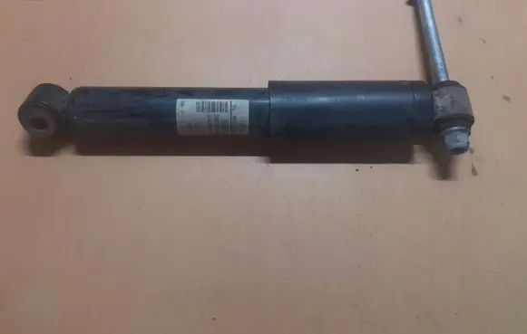Dacia Dokker Rear shock absorber/damper 562102464R