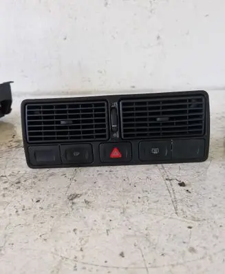 Volkswagen Golf IV Dash center air vent grill 1J0819728C 1J0819736C