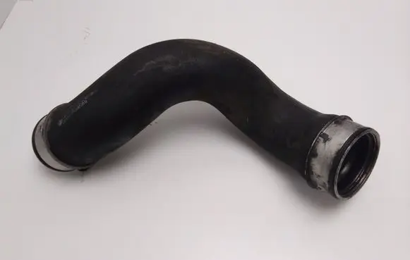 Mercedes-Benz E W211 Intercooler hose/pipe A2115282282