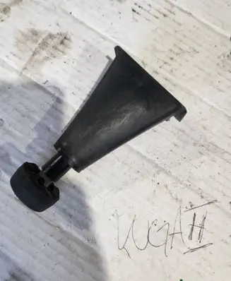 Ford Kuga II Tailgate check strap stopper 